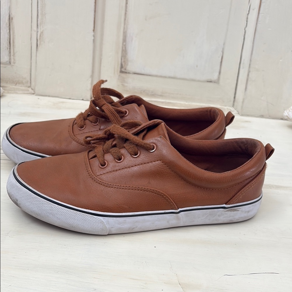 Boys Brown Sneakers